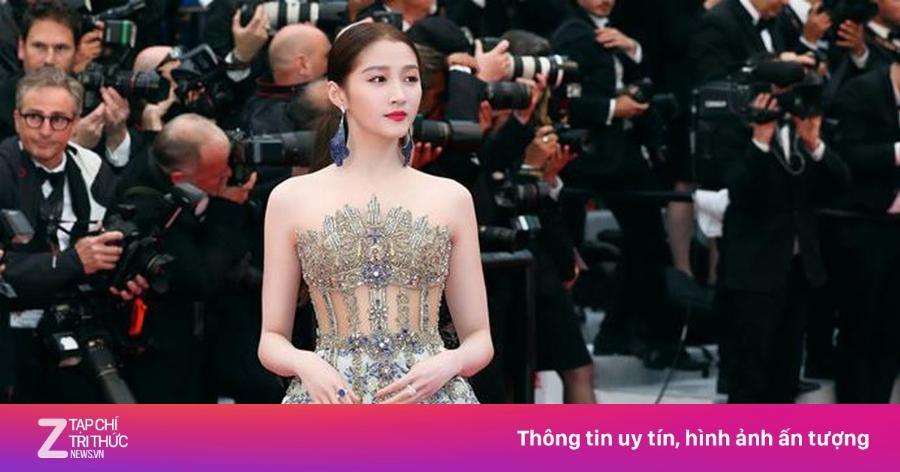 Diễn viên nam thư sinh tỏa sáng trên thảm đỏ