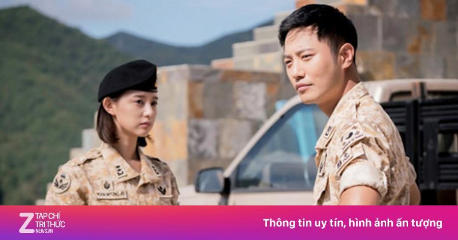 Jin Goo trong vai Thượng sĩ Seo Dae Young - Hậu Duệ Mặt Trời