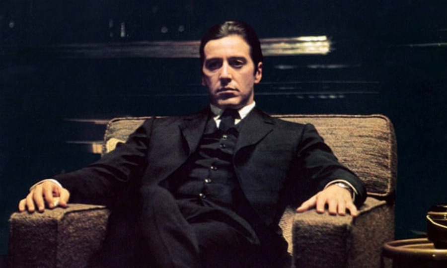 Al Pacino trong vai Michael Corleone