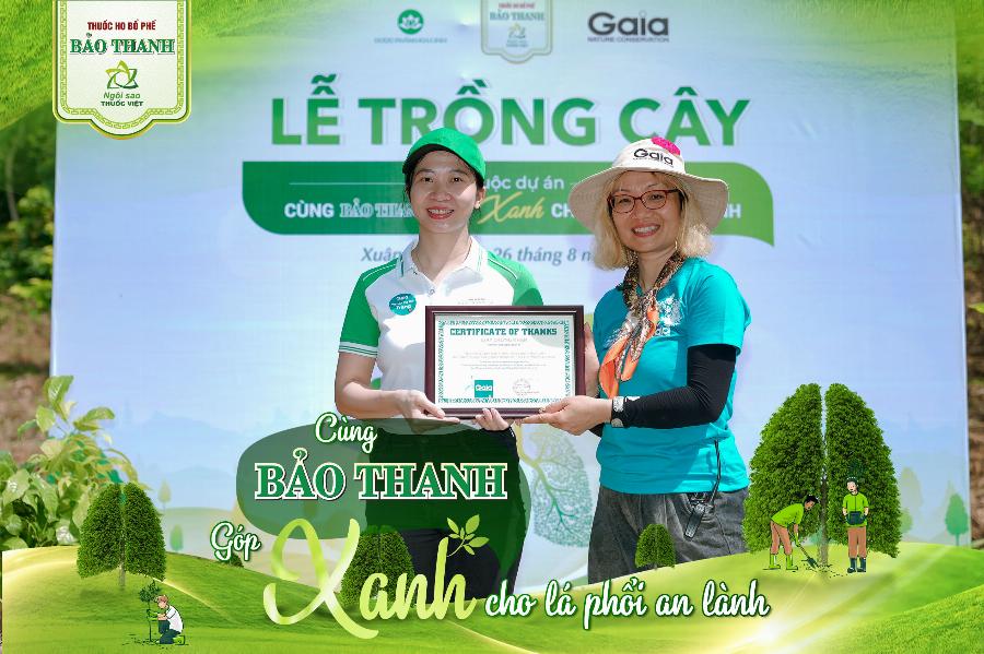 Bảo Thanh cùng gia đình