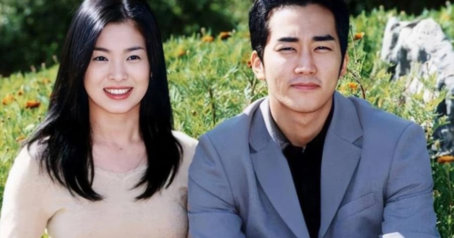 Cảnh phim Trái Tim Mùa Thu đầy xúc động với sự tham gia của Song Seung-heon và Song Hye-kyo.