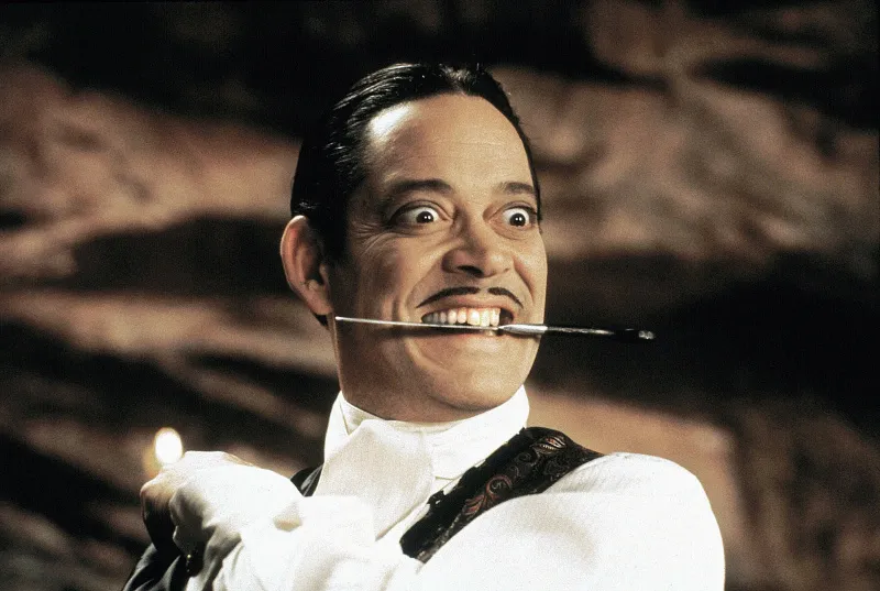 Hình ảnh chân dung của Raul Julia