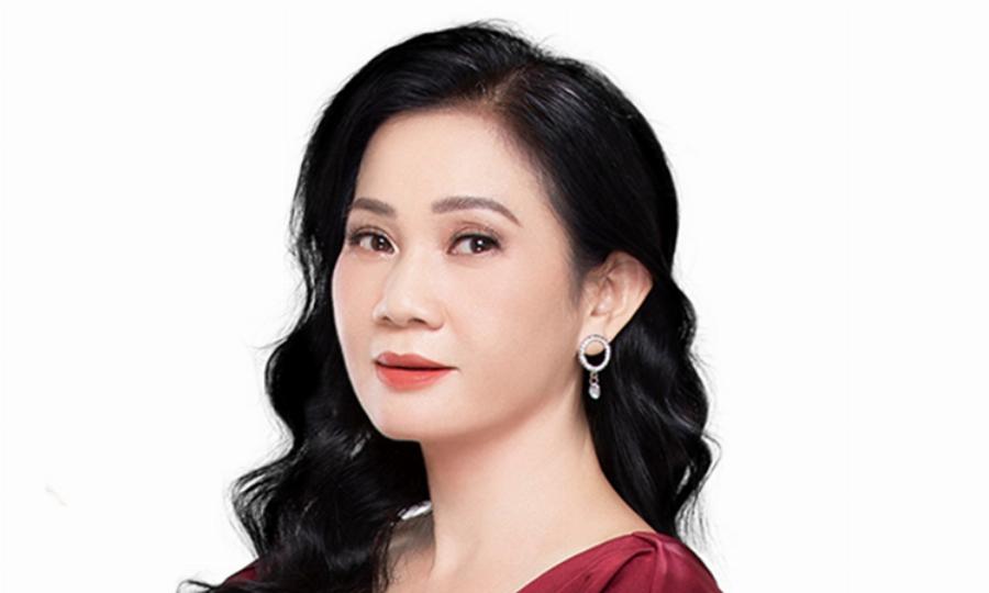 Chân dung diễn viên Hoàng Trinh