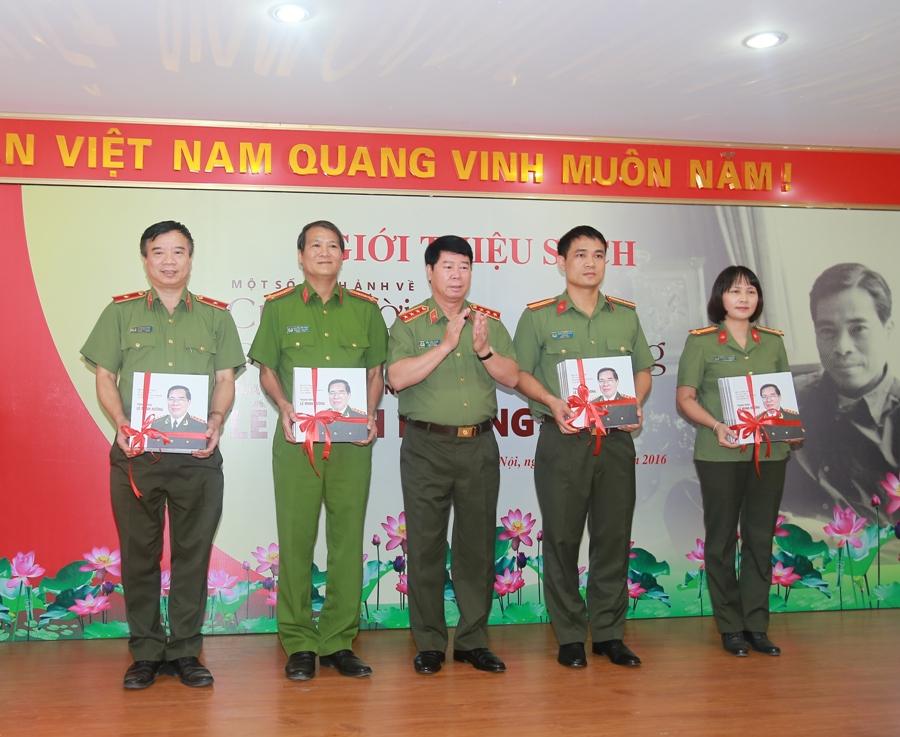 Lê Minh Hương vượt qua thử thách