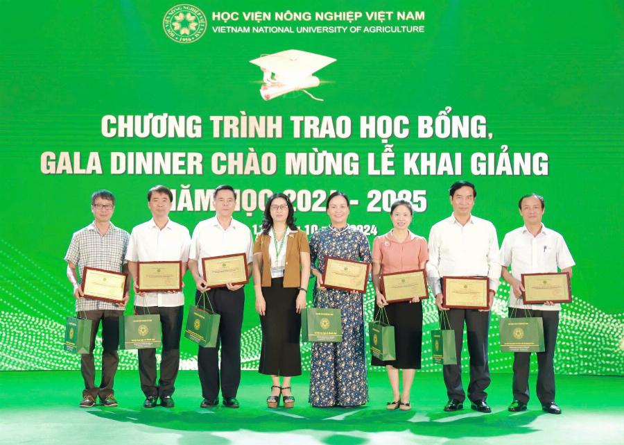 Lê Trung Cương: Khởi nghiệp diễn xuất