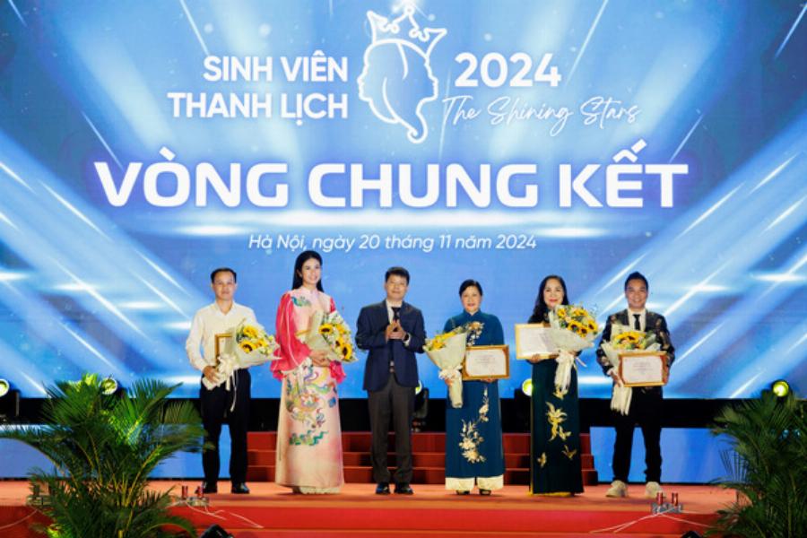 Nữ diễn viên Trung Quốc trong trang phục hiện đại, thể hiện vẻ đẹp trẻ trung và năng động