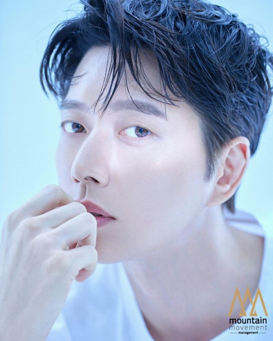 Park Hae Jin trong vai diễn điệp viên Kim Sul Woo