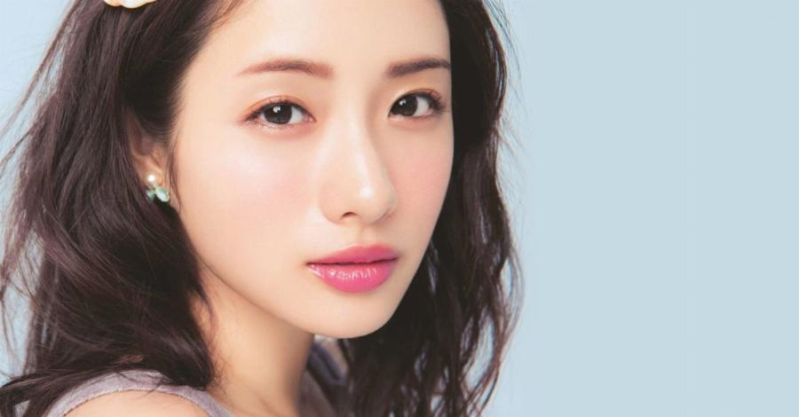 Satomi Ishihara với nụ cười tỏa nắng